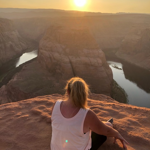 Meet your Posher, F - Picture 1 of 1